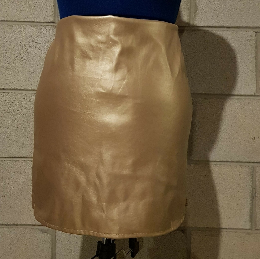 Gold skirt